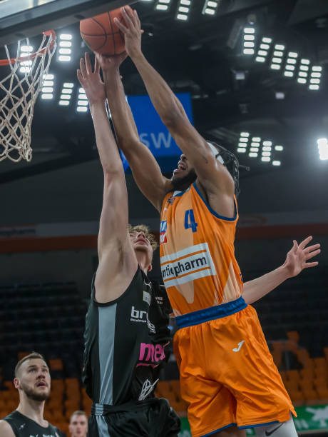 更是中国青 更是中国青