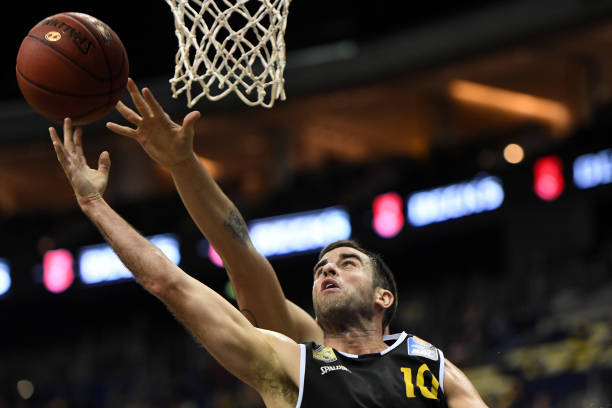 情感生活往 情感生活往